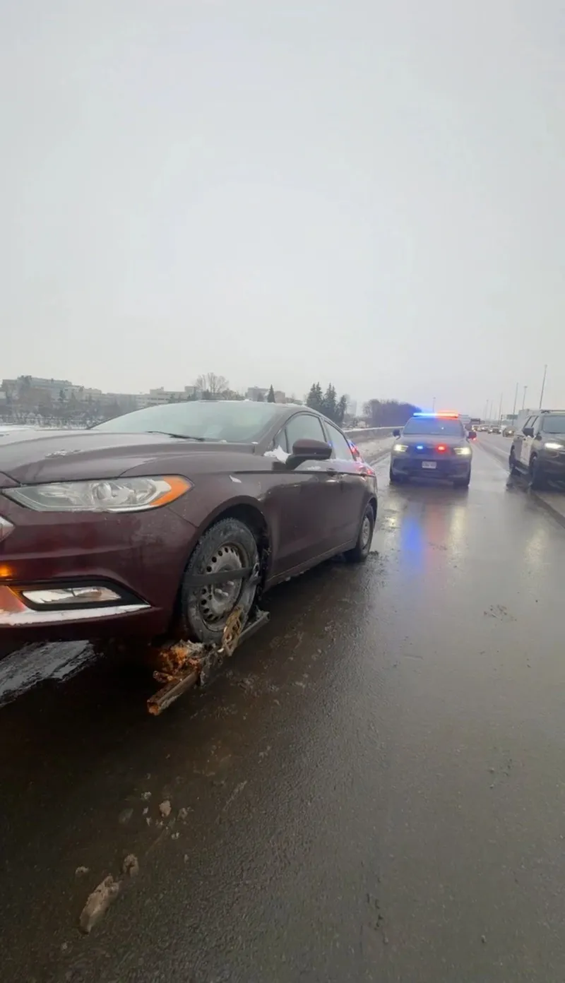 Ottawa Towing Solutions fleet vehicle on duty